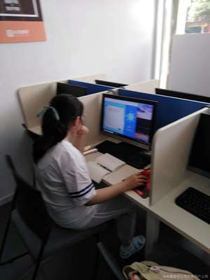 小步教育信息咨询 为教育之路点亮明灯